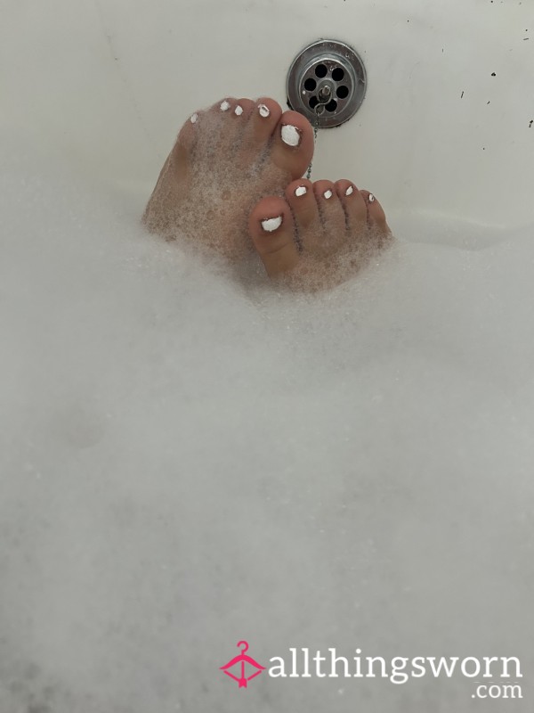 Soapy Wet Feet Pics
