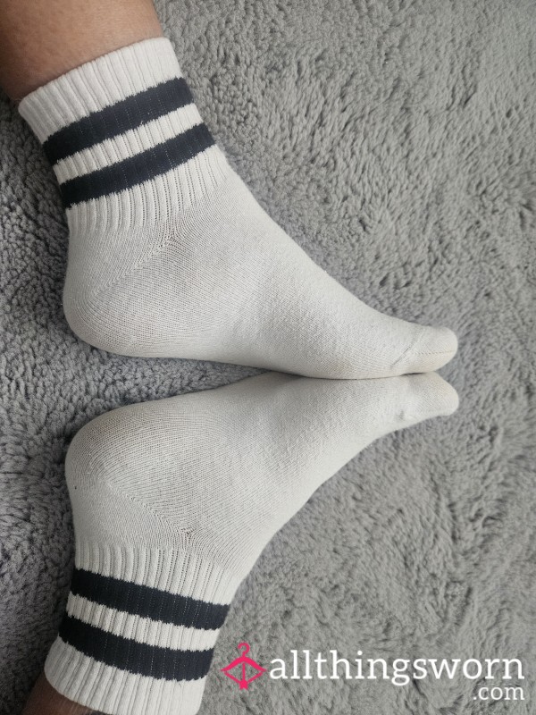 5 Days Old, Dirty Socks 🧦