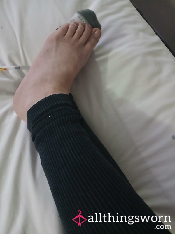 Socks And Pretty Feet