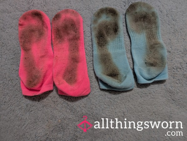 SOCKS SUPER CUTE 🥰 HEHE 2 PAIRS Socks Stinky Well Worn By Rainbow 🌈 Definitely Worth It To Ad To You Collection 😜