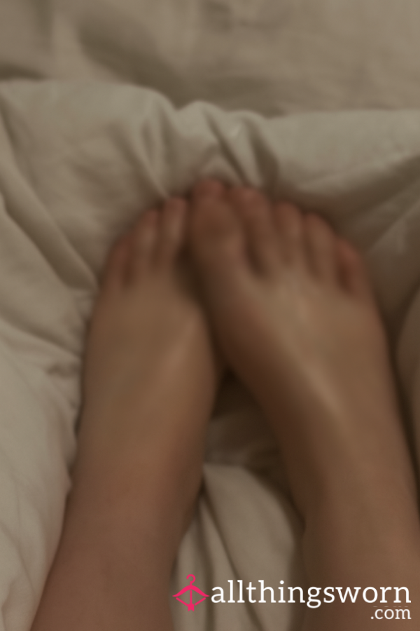 Soft & Creamy Foot Photo Set – 3 Exclusive Pics