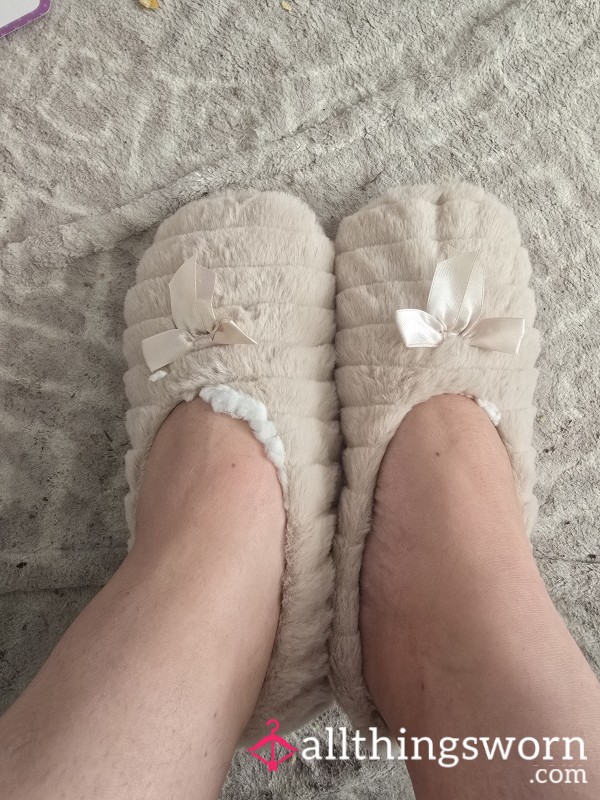 Soft Fluffy Dreamy Slippers 🥰🥰