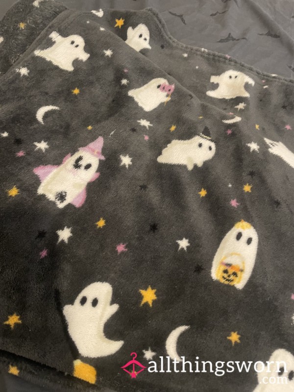 Soft Ghost Blanket