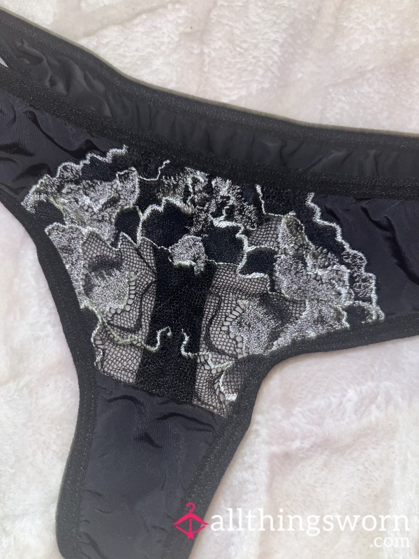Soft Material, Lace Design Black Thong Size Small 🖤