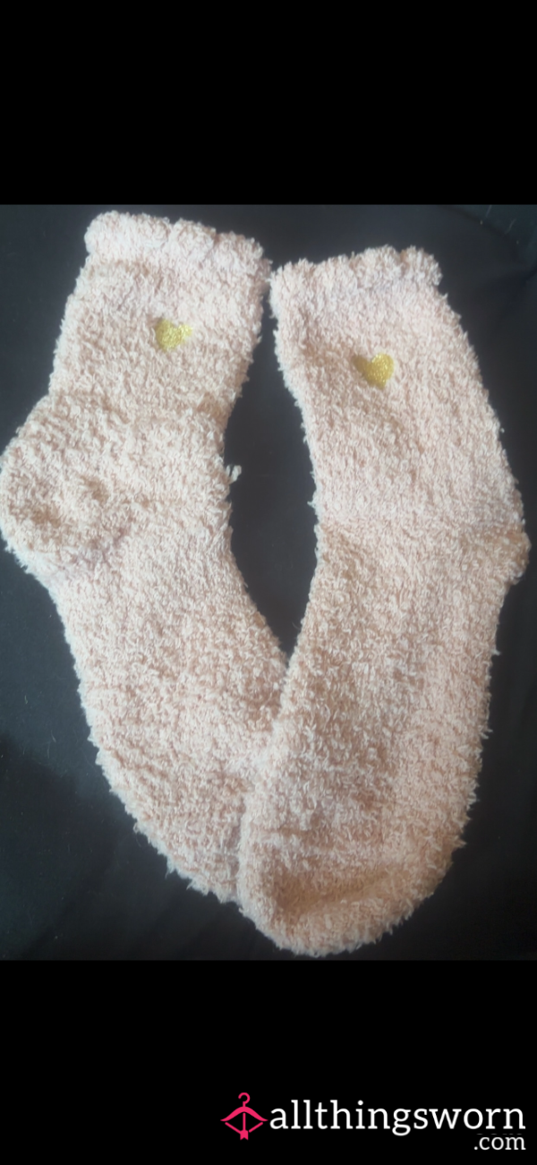 Pink Fluffy Socks With Gold Heart – Cozy, Worn & Strongly Scented 💖✨
