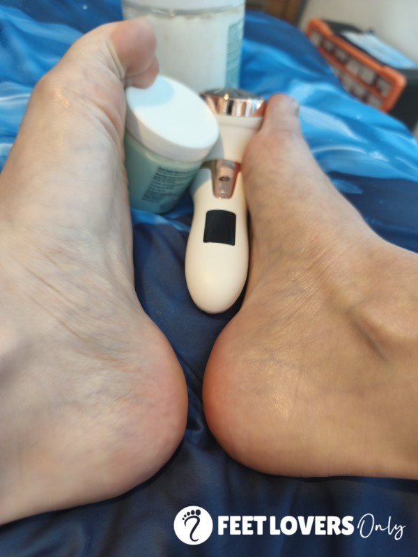 💚 Soft Soles Tease 💚