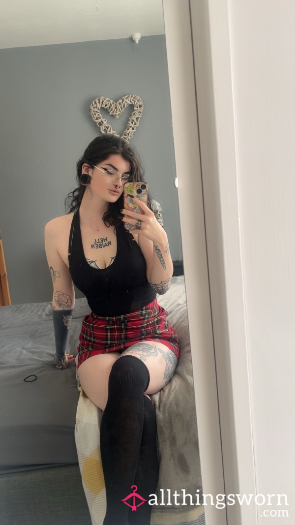 Soft Thigh High Socks 🖤