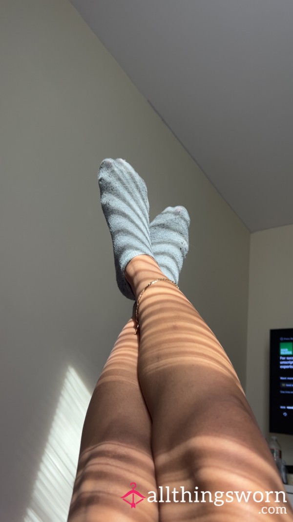 💋 Soft Worn Socks + Cute Feet Pics (custom Available)