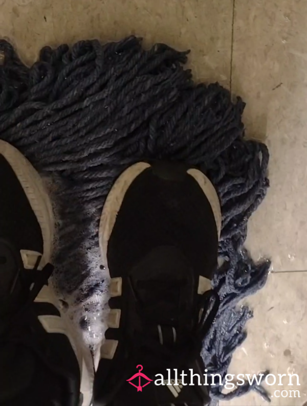 Soggy Sneaker Mop Squish Teaser 💦👟