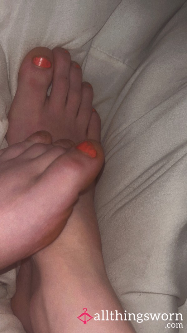 Soles & Toes 👣🤍