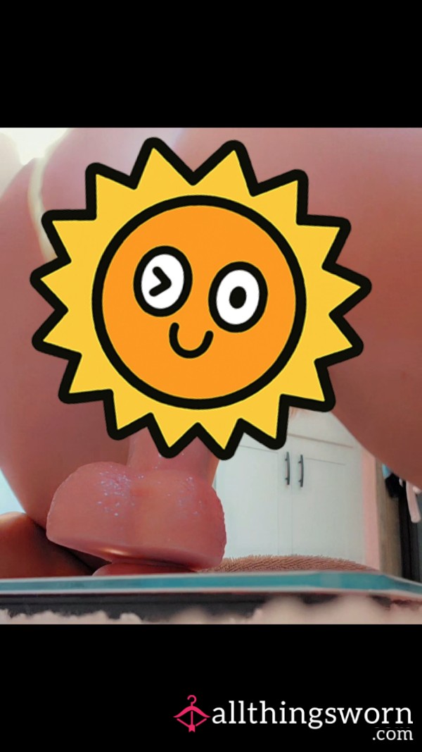 Solo Fun In Yellow Lingerie Set!