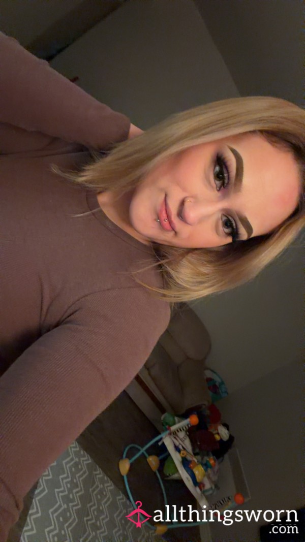 Solo Masturbation Rubbing My Pu**y