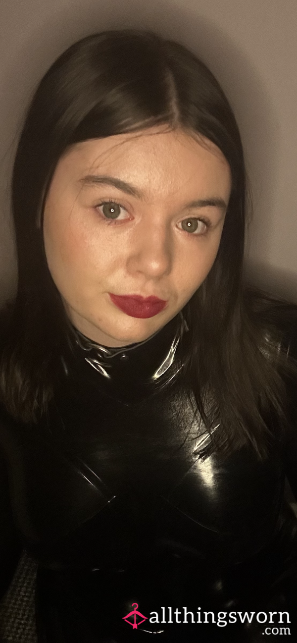 Some Of My Favourite Latex Pics, Ranging From My Leggings, To My Catsuit, To Me As A Latex Bunny. 🖤🥀