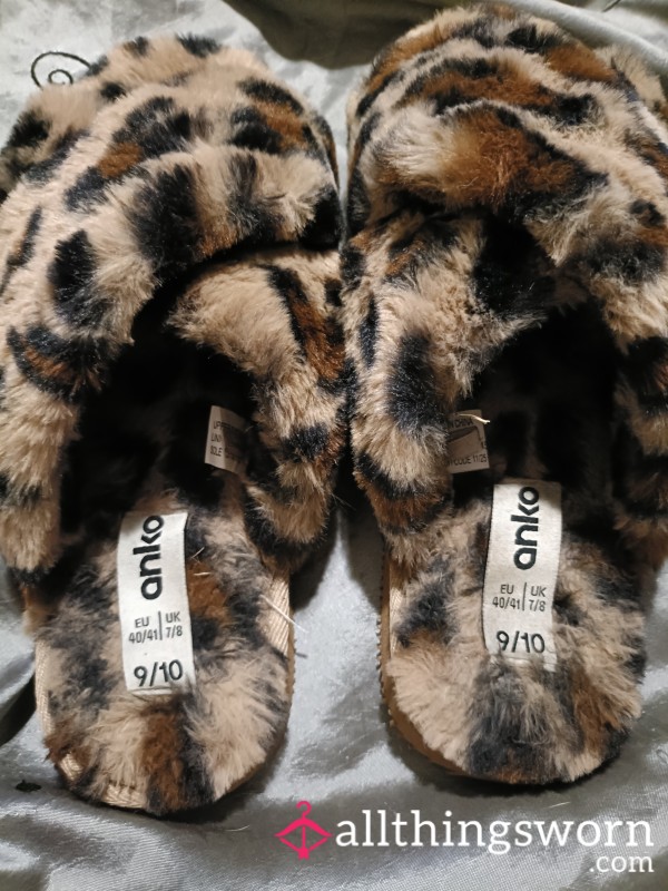 Someone Spoil Me By Making Your Dreams Come True With Some Cutee Worn Slippers 😉