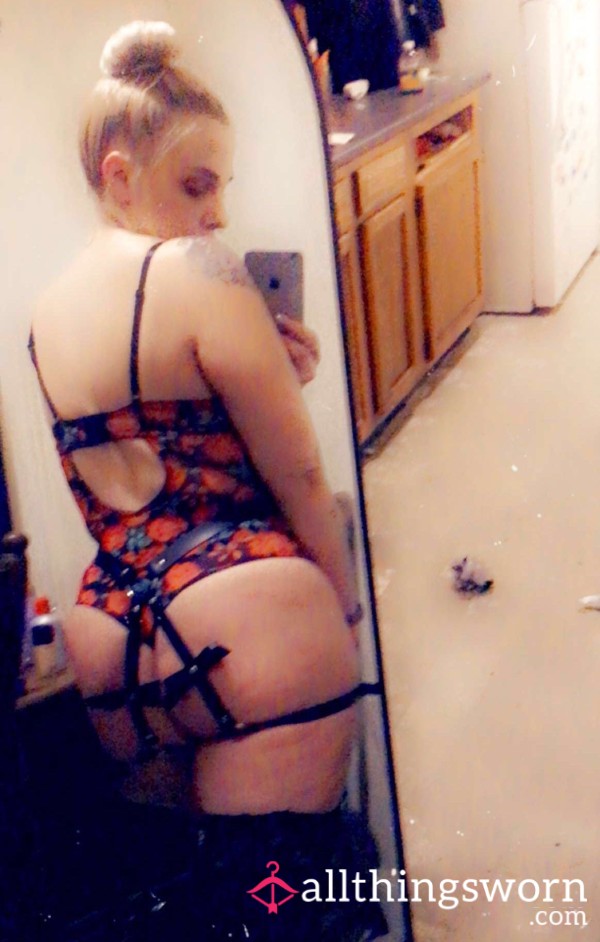 Something S**y Red And Black Lingerie 🔥💦