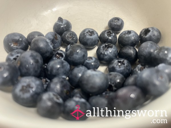 ASMR: Eating Blueberries