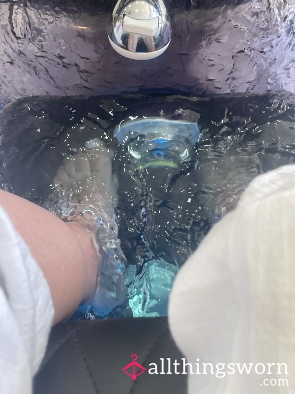 Spa Feet Time – Pedicure In Progress 💦💅