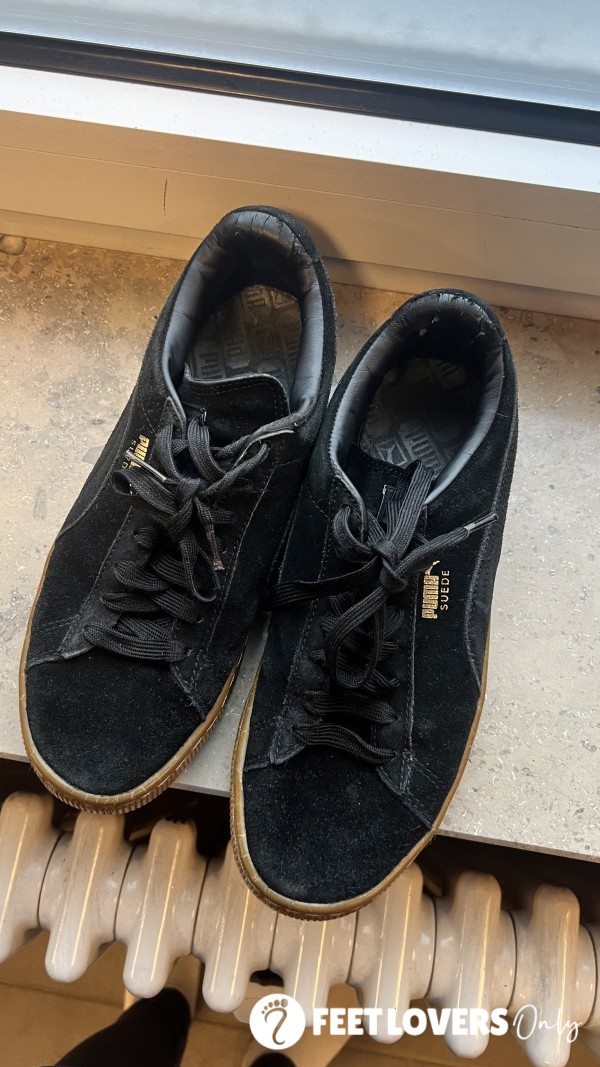 Special Bundle Deal: Trainers + Worn Sports Socks