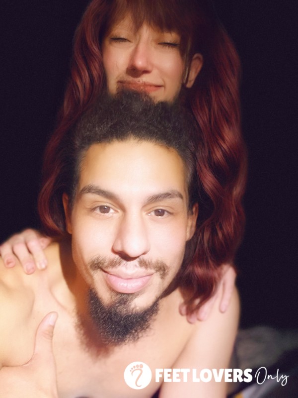 SPICY Footjob In NYLONS