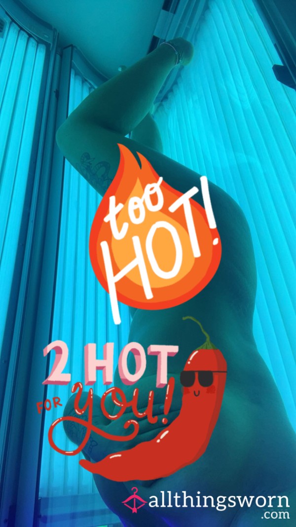Spicy Nude Sunbed Pics 🌶️✨