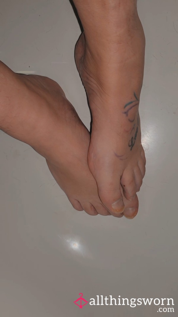 Spoil My Feet With A Fresh Pedicure 💗👣