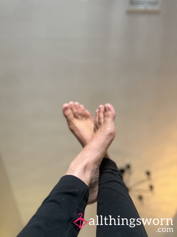 Sponsor A Pedi For These Toes? 🦶