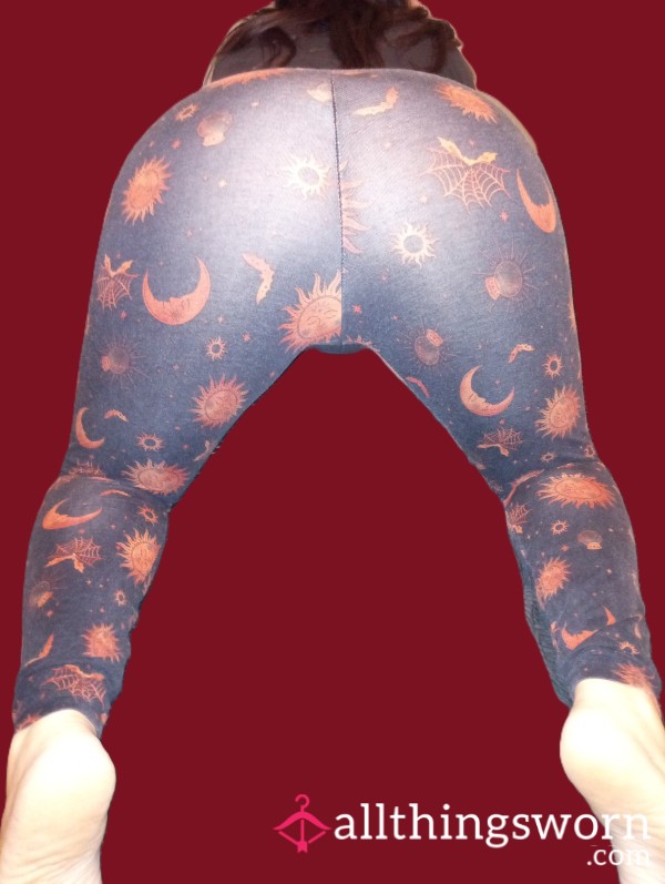 Sp**ky Leggings 👻