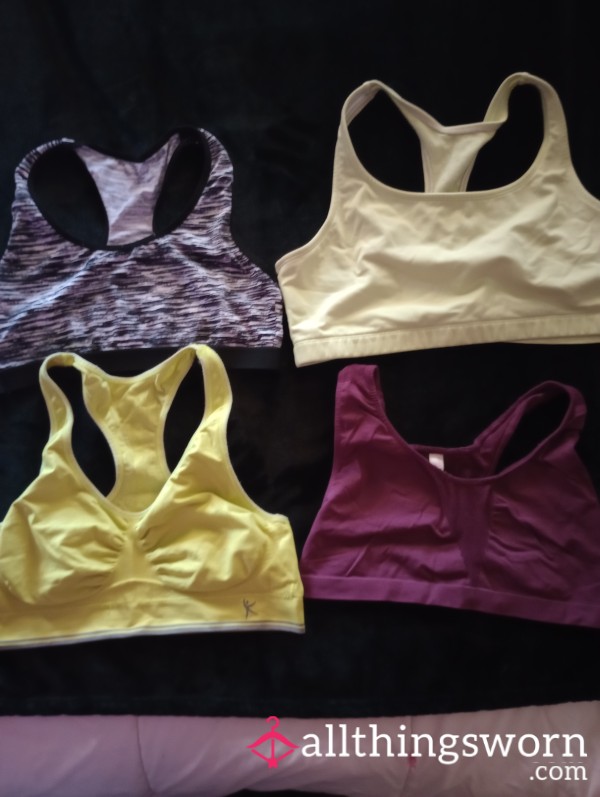Sports Bras 💦 $25 , 1 Workout Included --