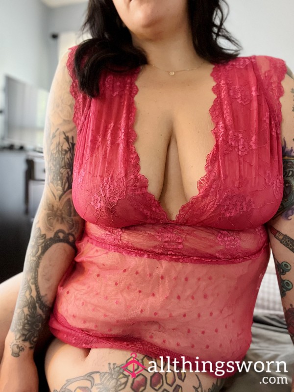 SPRING CLEANING SALE - Raspberry Mesh