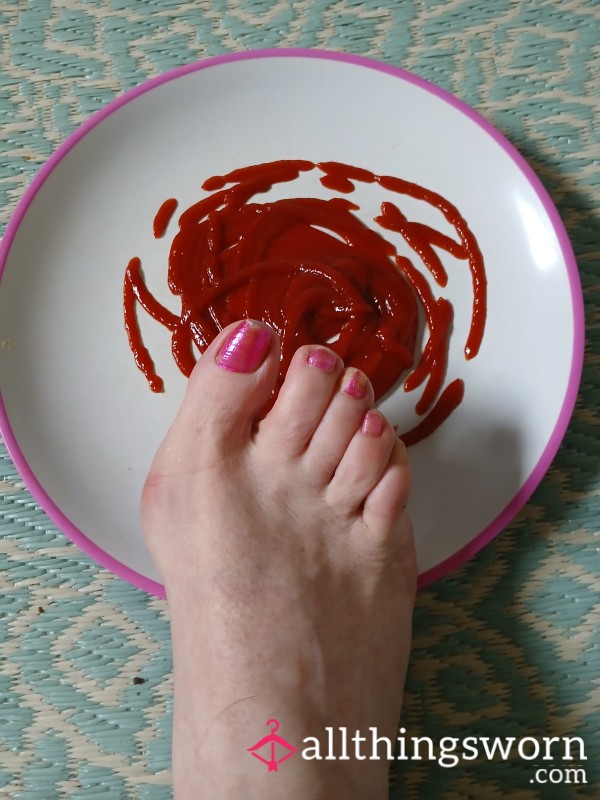 Squelching Feet In Food And Sauces