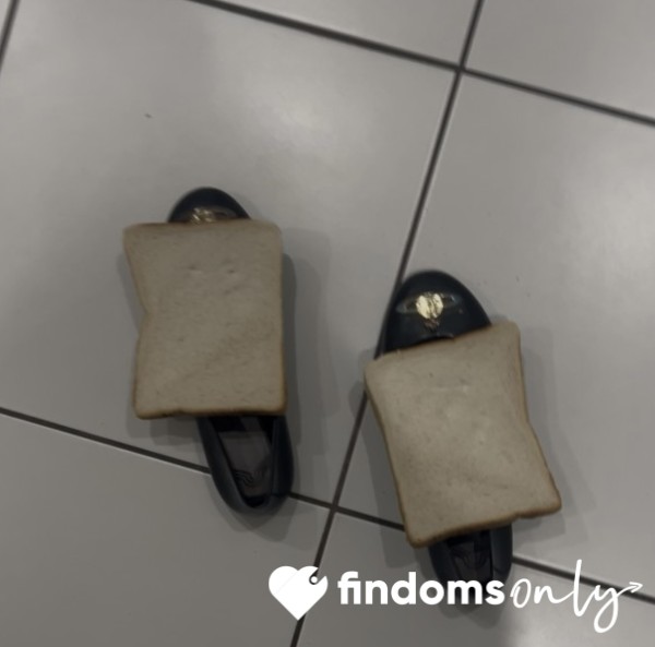 Squishing Bread Into My Smelly Old Work Shoes🤮