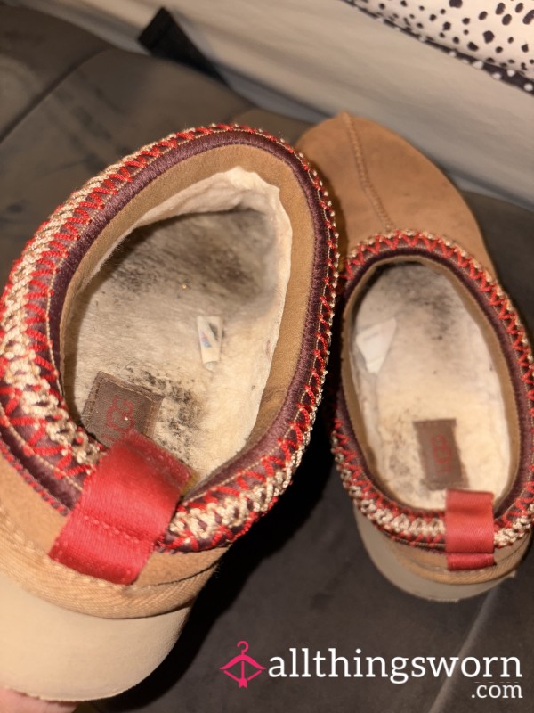 Stained Ugg Slippers Size 4