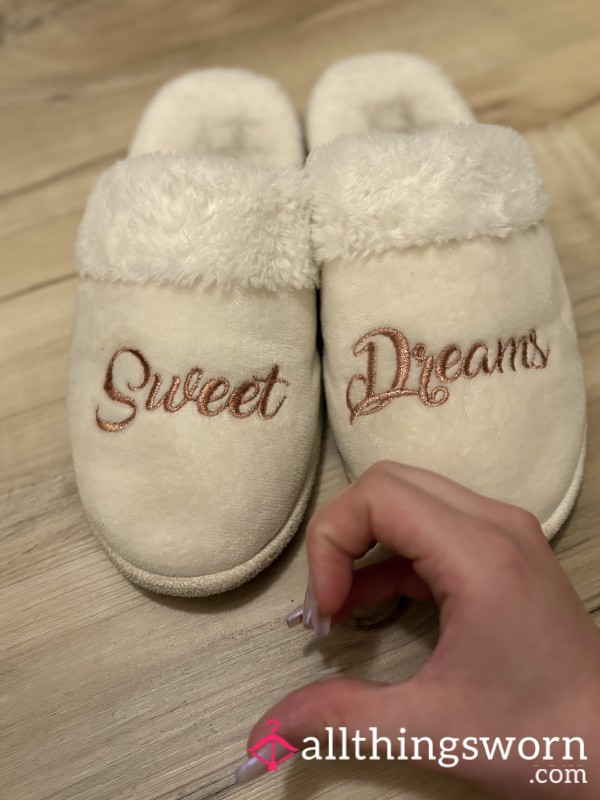 Stained White Sweet Dreams Slippers
