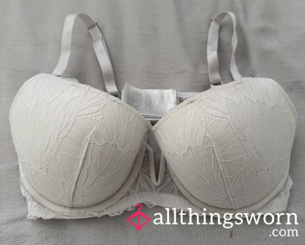 Sta**i’s White Lace Bra- Soft, Delicate &well Loved 💋🤍