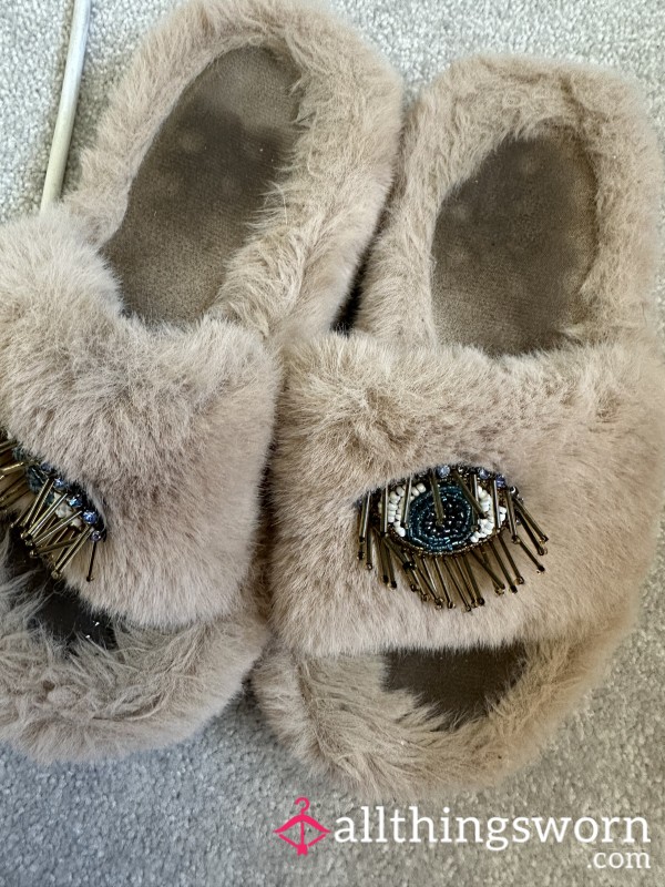 Stench Stinky Smelly Sweaty Slippers