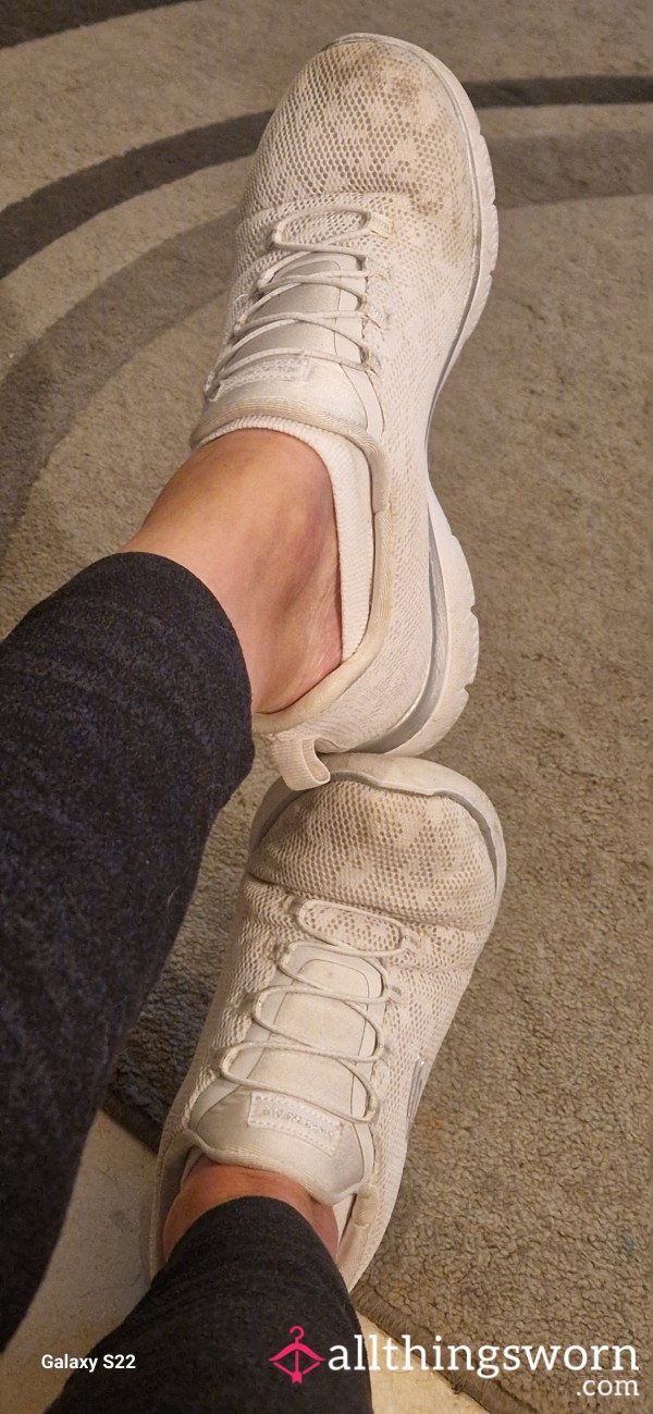 Daily-Worn Skechers – Real Sweat, Real Pleasure