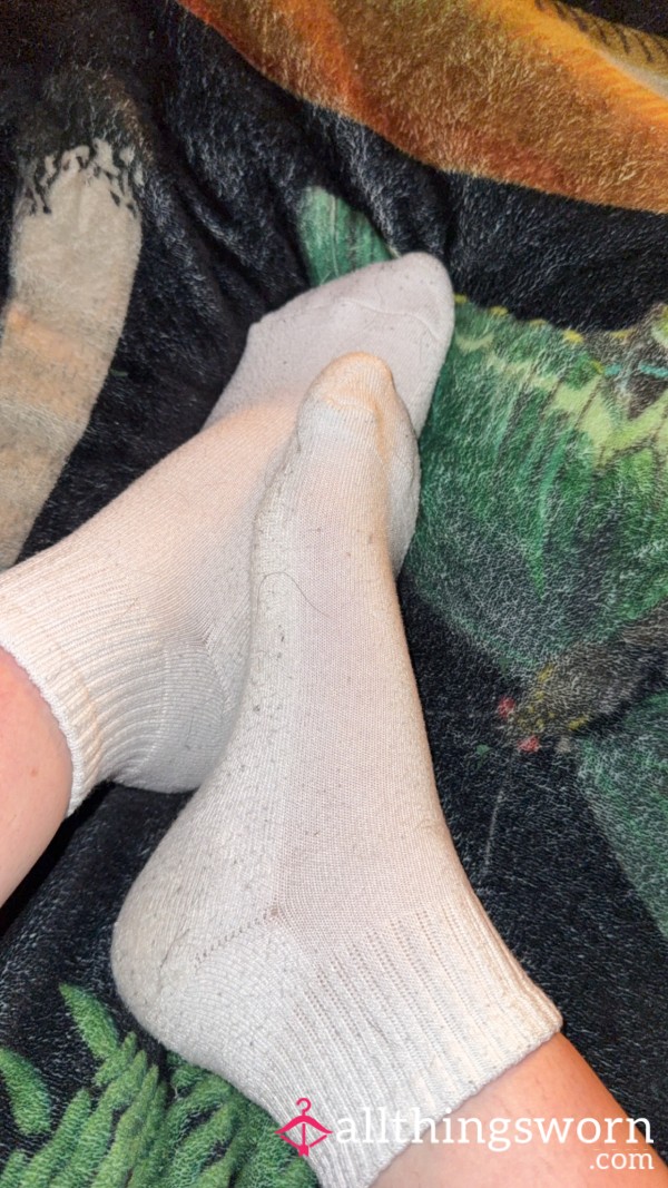 Steve Madden Dirty White Socks