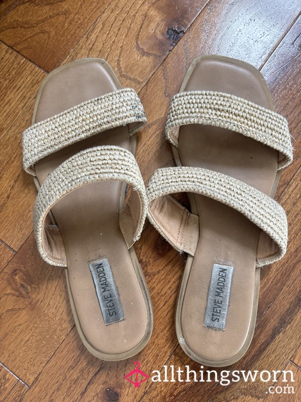 Steve Madden Flip Flops