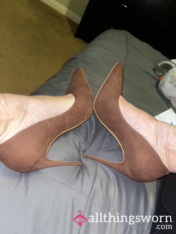 Steve Madden Suede Pumps