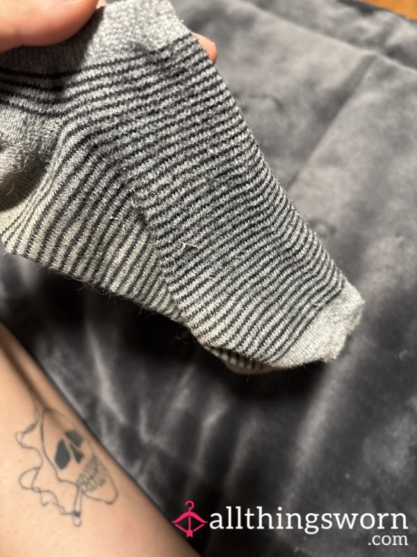 Stiiiiinky Socks