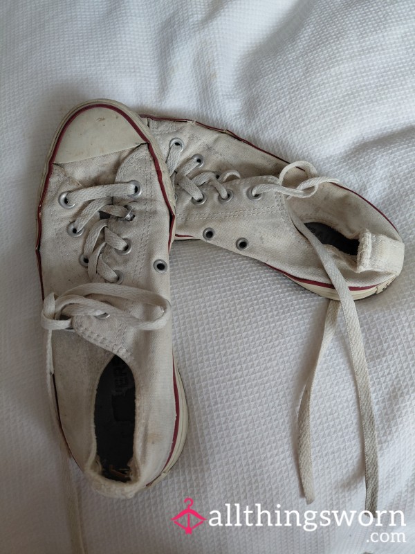 Stinking , Filthy Tiny Size 4 Converse