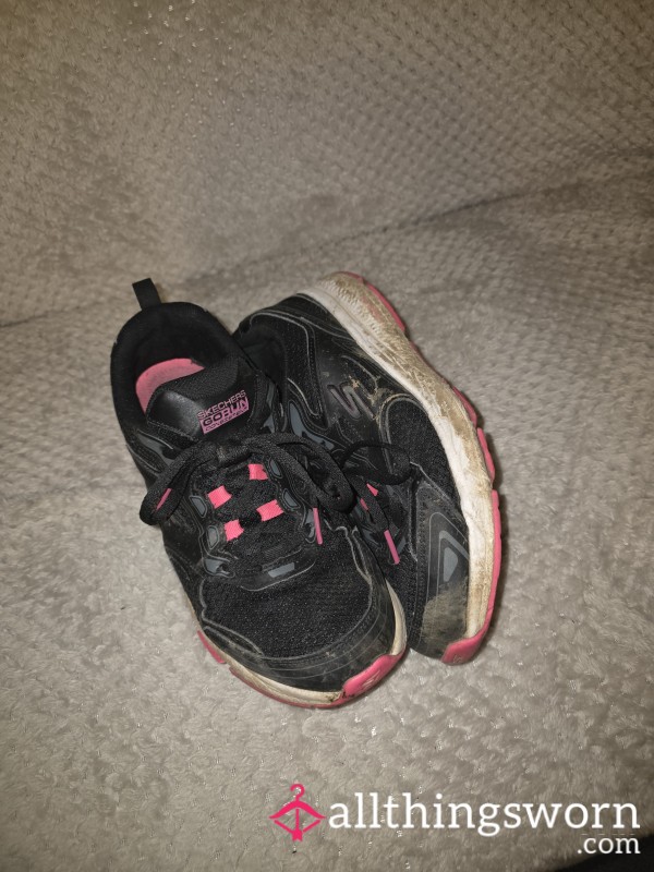 Size 7 Stinking Gym / Running Trainers Years Old