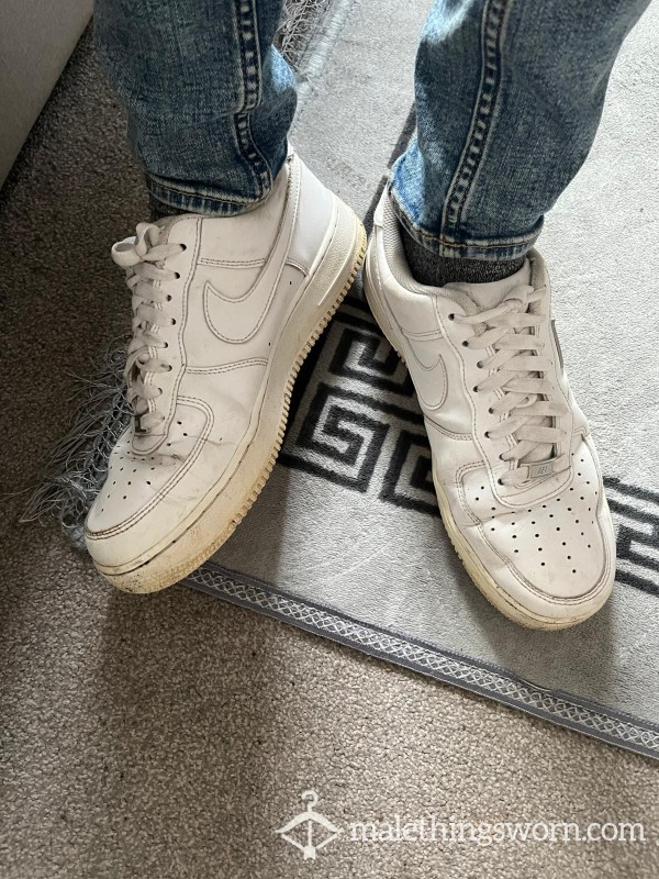 Stinking Size 8 Air Force