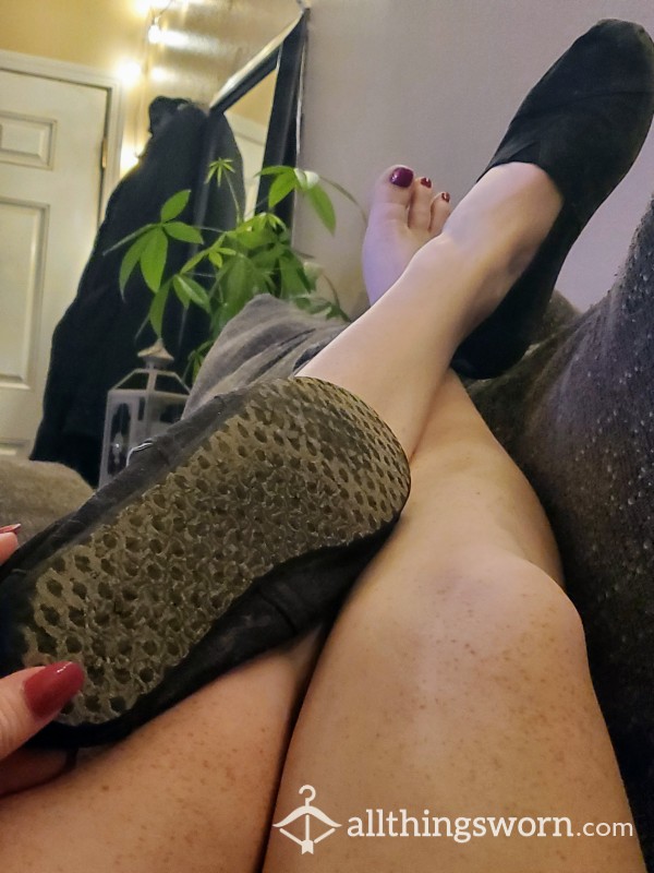 Stinky Gross Toms With Holes