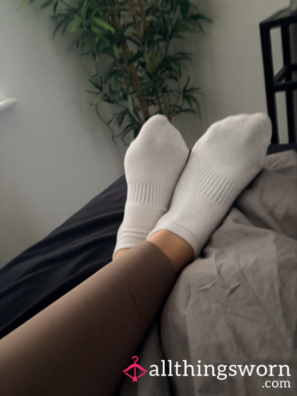 Stinky Gym Socks 👃🏽💦