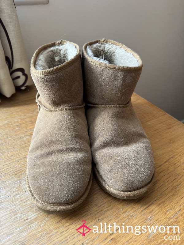 Stinky M&S Ugg Boots