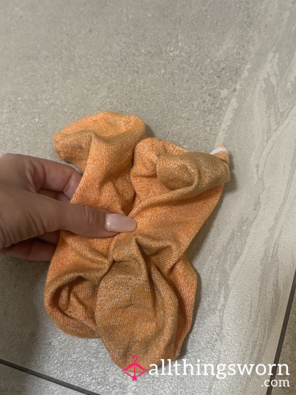 Stinky Orange Socks 🧦 🍊