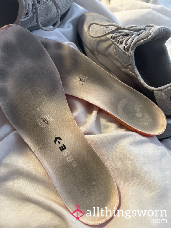 STINKY STAINED WORKWEAR PUMA SNEAKERS