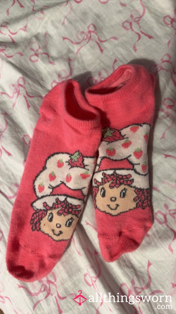 Stinky Strawberry Shortcake Pre-shower Day Ankle Socks