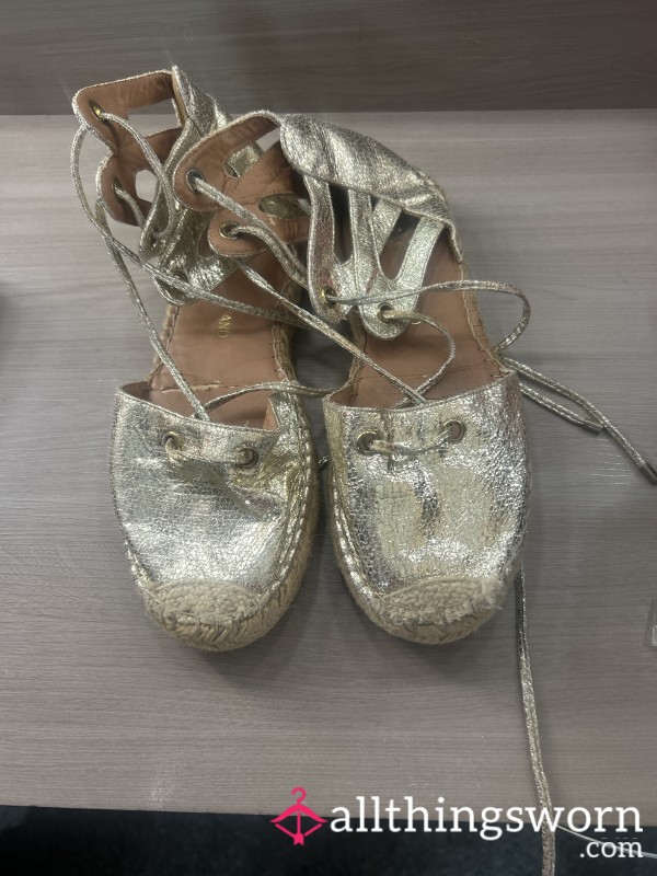 Stinky Sweaty Sandal Always Make My Feet Sweaty Well Worn